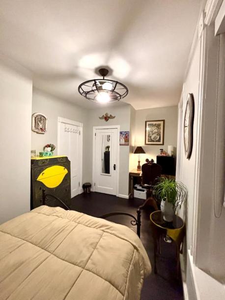 Room in The Bronx, New York, United States 1 double bedShared bathroom-8