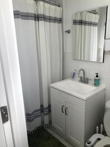 Room in Queens, New York, United States 1 double bedShared bathroom-3