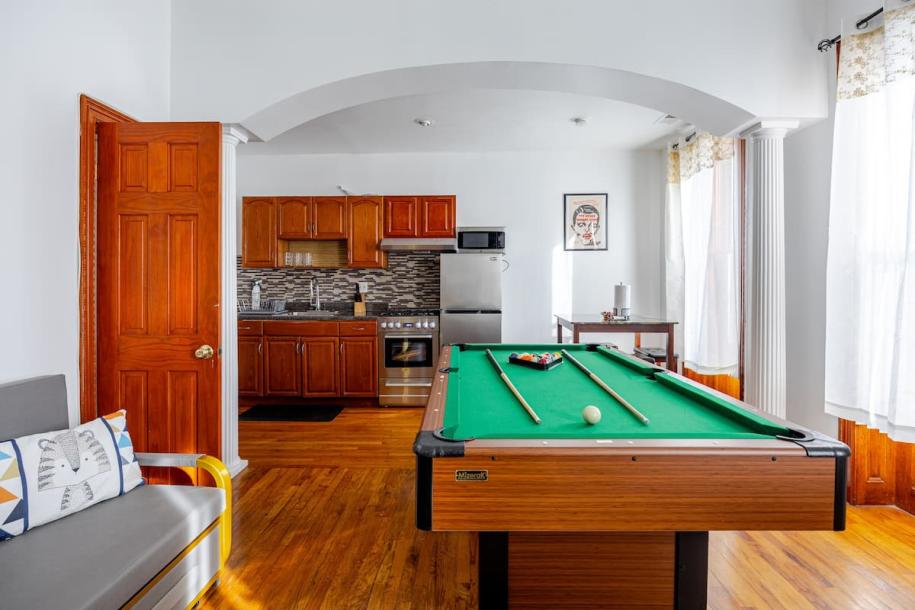 Entire rental unit in Brooklyn, New York, United States 9 guests4 bedrooms4 beds2 baths-11