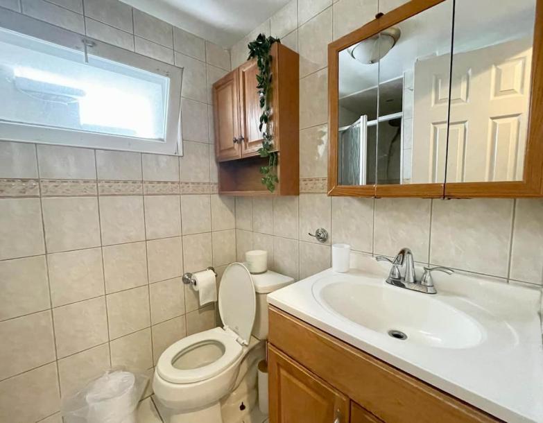 Entire rental unit in Queens, New York, United States 2 guestsStudio1 bed2 baths-9