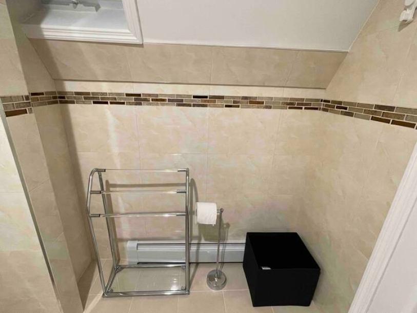 Room in New Rochelle, New York, United States 1 queen bedShared bathroom-9