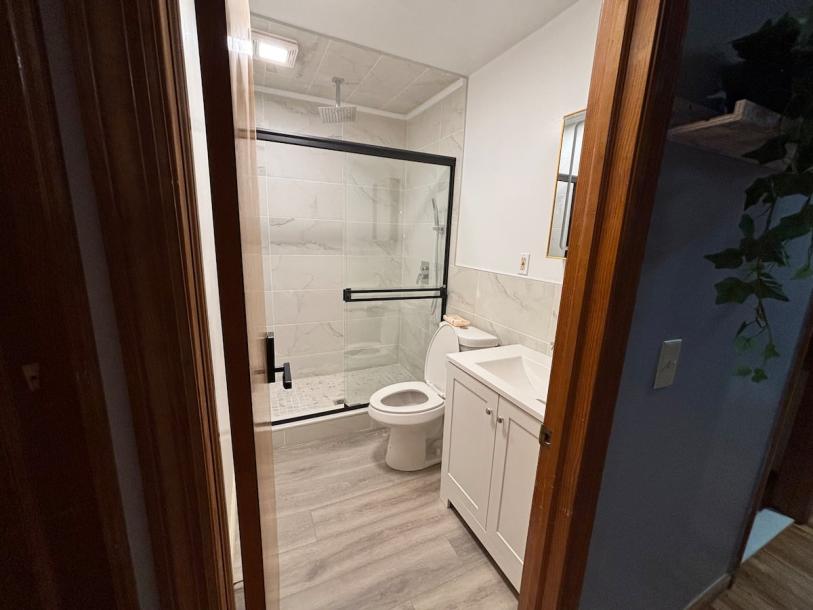 Room in Newark, New Jersey, United States 1 bedShared bathroom-1