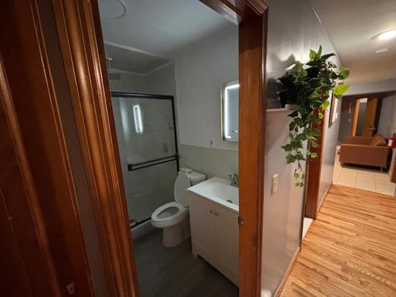 Room in Newark, New Jersey, United States 1 bedShared bathroom-2