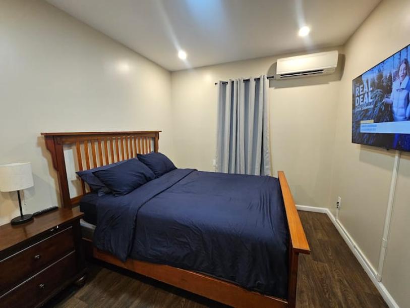 Room in Brooklyn, New York, United States 2 bedrooms2 queen bedsDedicated bathroom-8