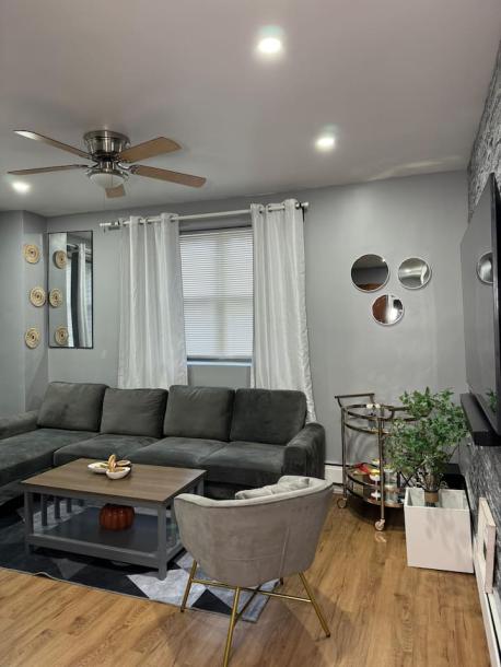 Entire rental unit in Brooklyn, New York, United States 6 guests2 bedrooms2 beds1 bath-3