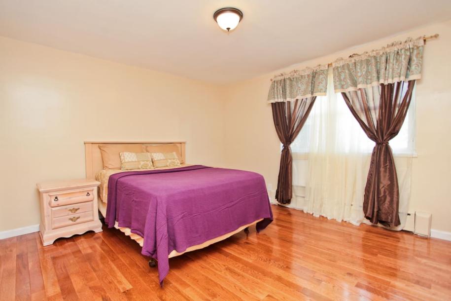 Room in Brooklyn, New York, United States 2 bedrooms3 bedsDedicated bathroom-3