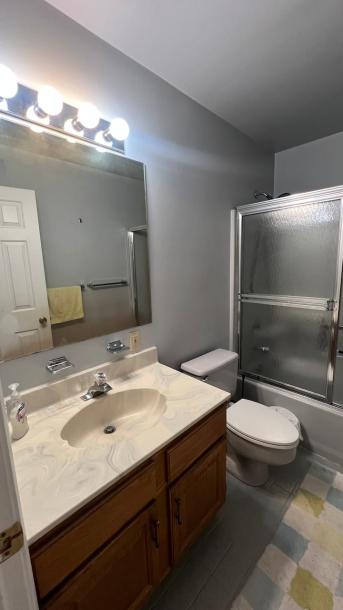 Room in Mamaroneck, New York, United States 1 bedPrivate attached bathroom-9