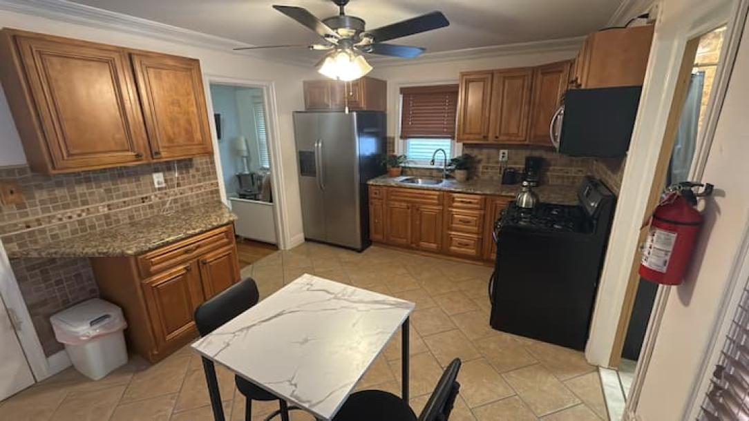 Entire rental unit in Belleville, New Jersey, United States 2 guests1 bedroom2 beds1 bath-4