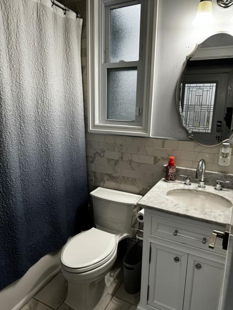 Private room in guest suite in Staten Island, New York, United States 1 guest1 bedroom1 bed1 private bath-9