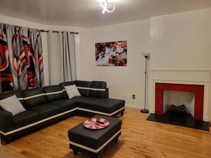 Entire rental unit in Mount Vernon, New York, United States 4 guests2 bedrooms2 beds1 bath-1