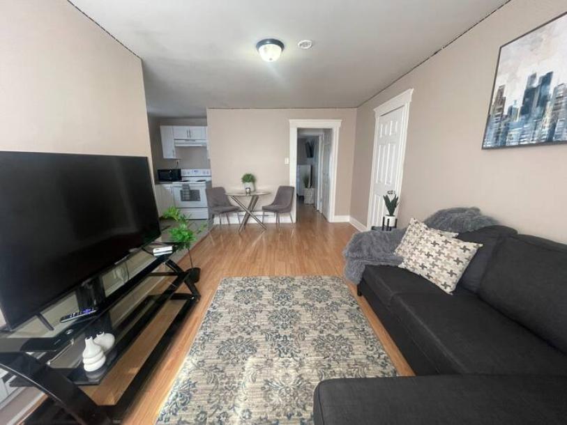 Entire rental unit in East Orange, New Jersey, United States 2 guests1 bedroom1 bed1 bath-0