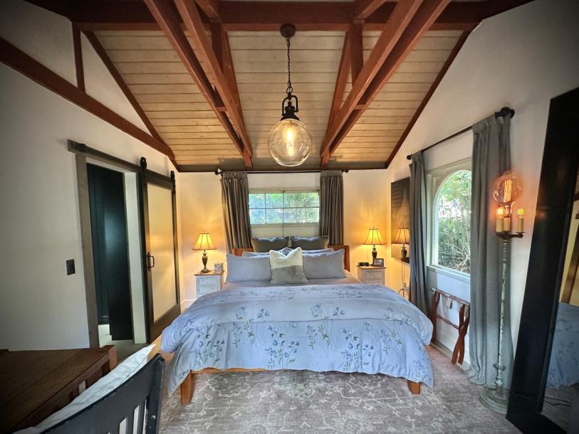 Entire guesthouse in Santa Barbara, California 3 guests1 bedroom1 bed1 bath-9