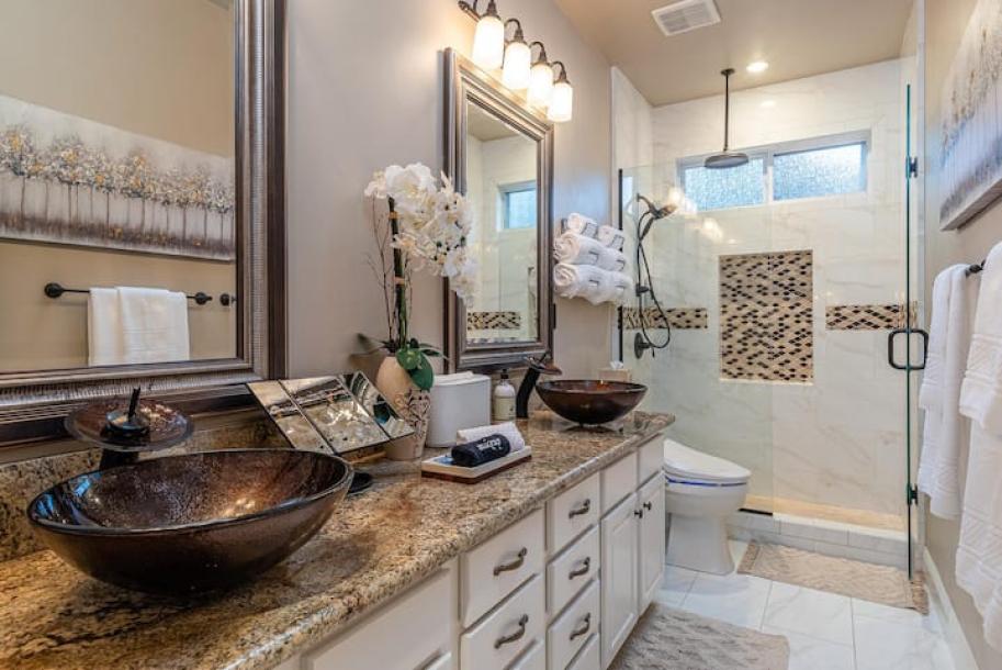 Entire guest suite in Paso Robles, California 4 guests1 bedroom2 beds1 bath-5