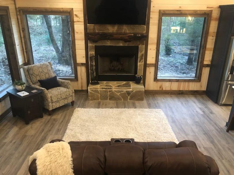 Entire cabin in Wills Point, Texas 2 guestsStudio1 bed1 bath-10