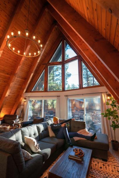 Entire cabin in Big Bear Lake, California 8 guests3 bedrooms5 beds2 baths-16