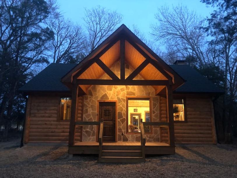 Entire cabin in Wills Point, Texas 2 guestsStudio1 bed1 bath-18