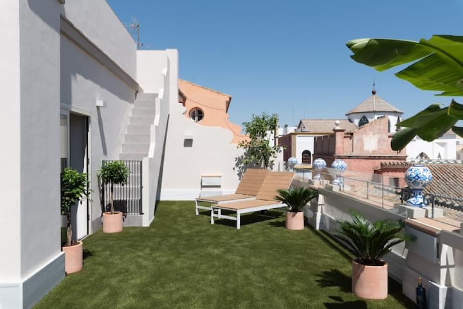 Entire rental unit in Sevilla, Spain 3 guests1 bedroom1 bed1 bath-4