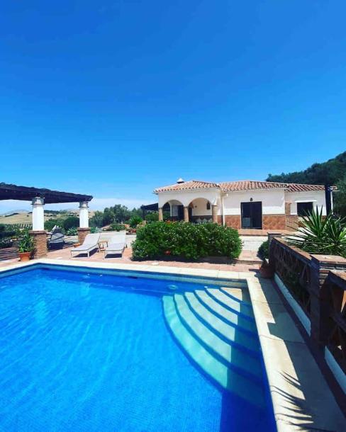 Entire villa in Almogia, Spain 4 guests2 bedrooms5 beds1 bath-3