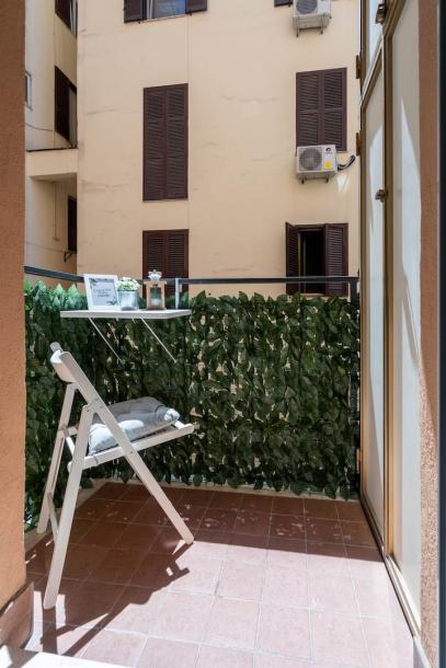 Entire condo in Rome, Italy 5 guests1 bedroom3 beds1 bath-0