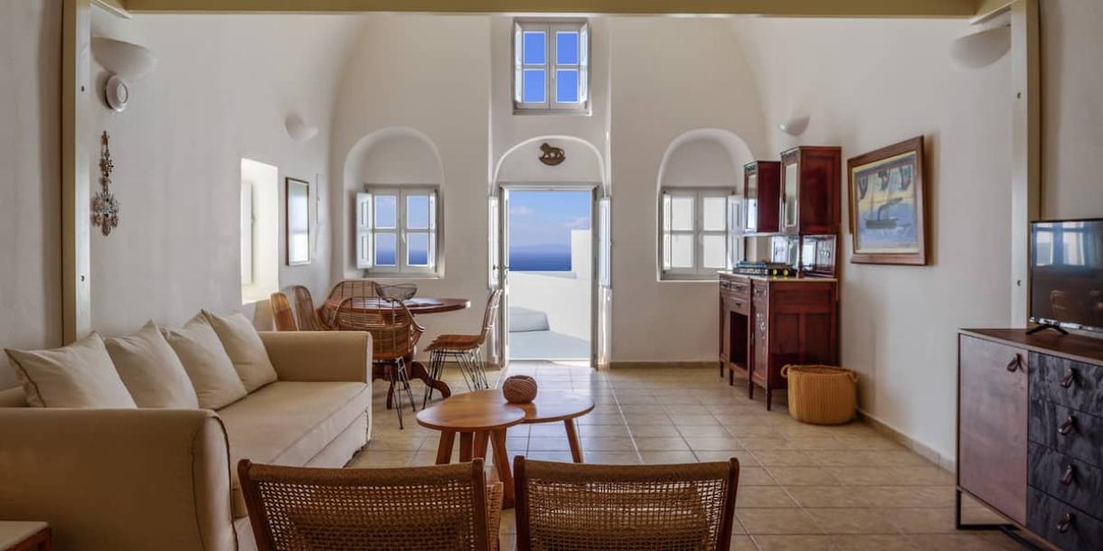 Cycladic home in Fira, Greece 6 guests3 bedrooms3 beds3 baths-18