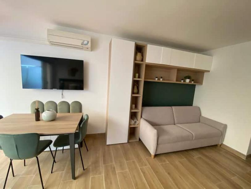 Entire rental unit in Nice, France 2 guests1 bedroom1 bed1 bath-13