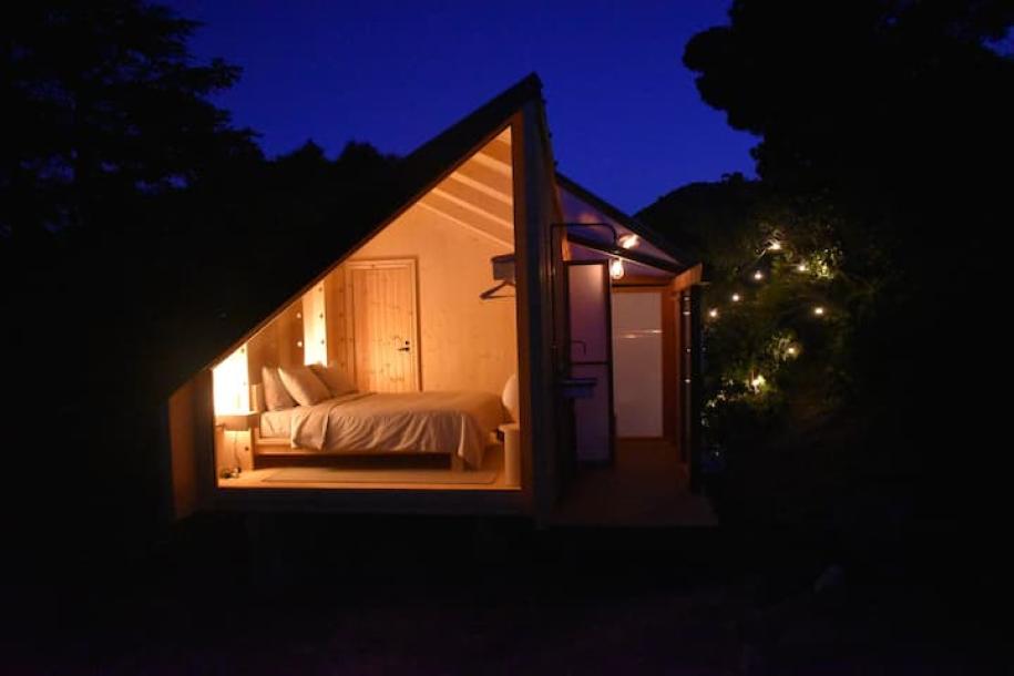 Tiny home in Topanga, California 2 guests1 bedroom1 bedHalf-bath-0