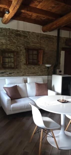 Entire cottage in Vestreno, Italy 2 guests1 bedroom1 bed1.5 baths-17