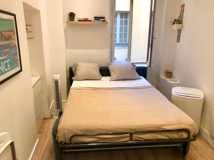 Entire rental unit in Nice, France 2 guestsStudio1 bed1 bath-4