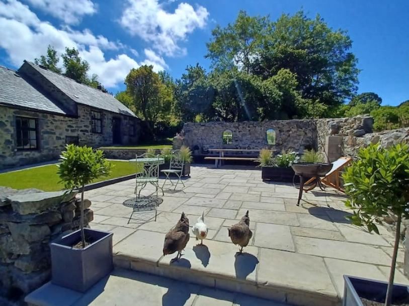 Barn in Conwy Principal Area, United Kingdom 2 guests1 bedroom1 bed1 bath-3