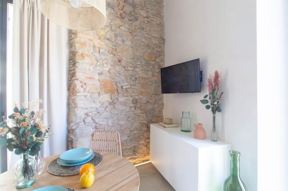 Entire rental unit in Girona, Spain 2 guests1 bedroom1 bed1 bath-4