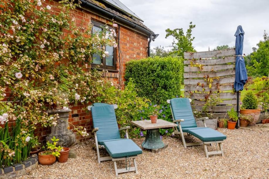 Barn in Kent, United Kingdom 2 guests1 bedroom1 bed1 bath-6