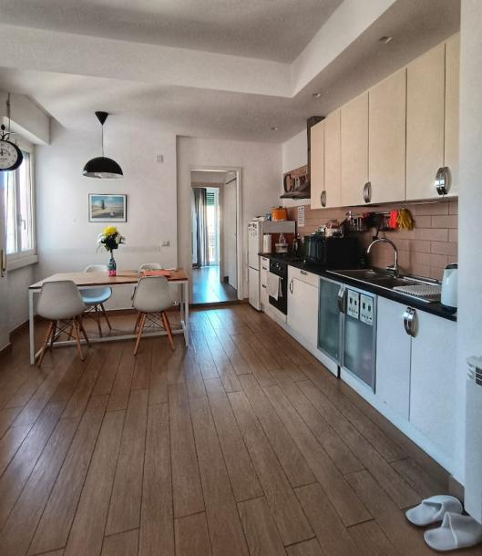 Entire rental unit in Rome, Italy 4 guests1 bedroom2 beds1 bath-12