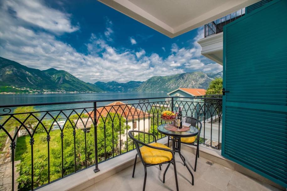 Entire rental unit in Kotor, Montenegro 4 guests1 bedroom2 beds1 bath-0