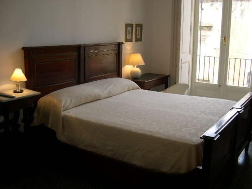 Room in bed and breakfast in Lecce, Italy 3 guests1 bedroom3 beds1 private bath-4