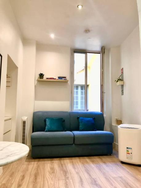 Entire rental unit in Nice, France 2 guestsStudio1 bed1 bath-10