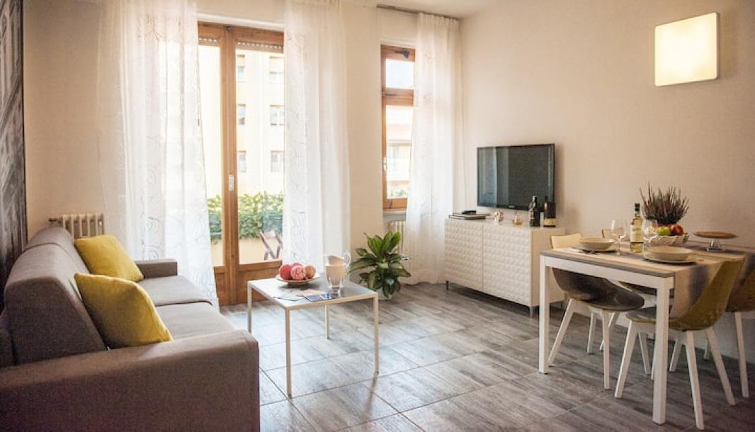 Entire rental unit in Florence, Italy 4 guests1 bedroom2 beds1 bath-15