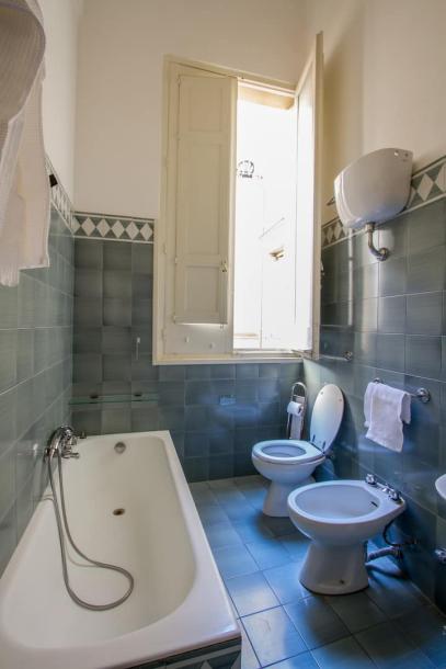 Room in bed and breakfast in Lecce, Italy 3 guests1 bedroom3 beds1 private bath-14