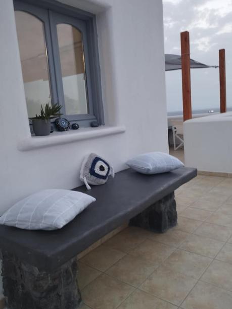 Cycladic home in Imerovigli, Greece 4 guests1 bedroom3 beds1 bath-1