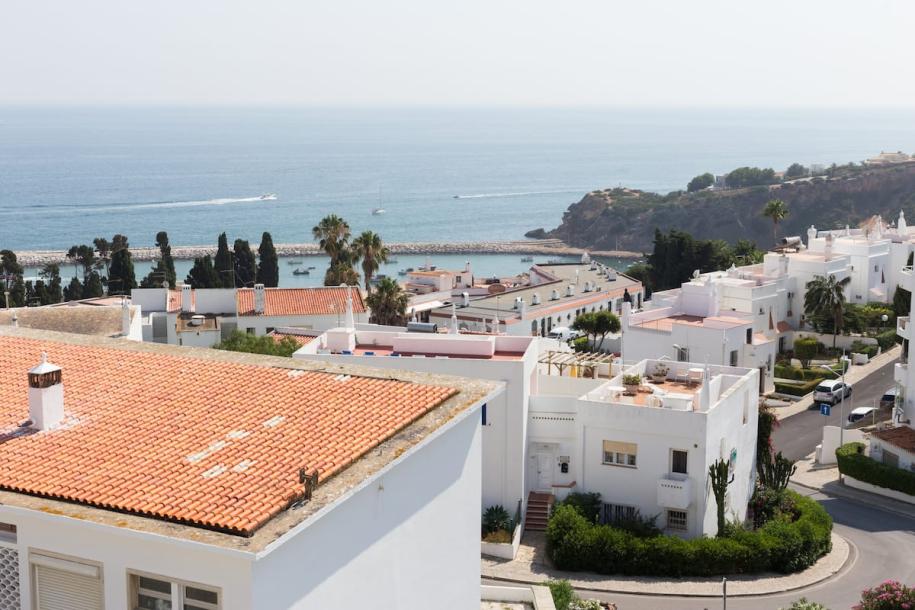 Entire rental unit in Albufeira, Portugal 2 guests1 bedroom1 bed1 bath-1