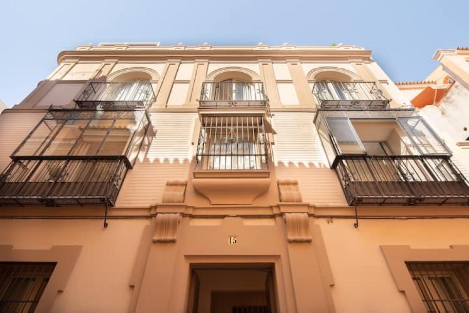 Entire rental unit in Sevilla, Spain 3 guests1 bedroom1 bed1 bath-1