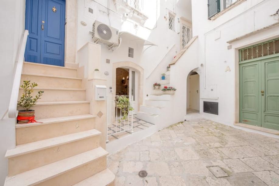 Entire home in Martina Franca, Italy 2 guests1 bedroom1 bath-3