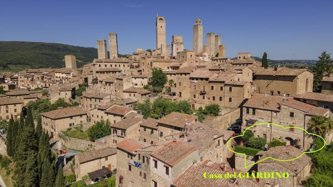 Entire home in San Gimignano, Italy 2 guests1 bedroom1 bed1 bath-0