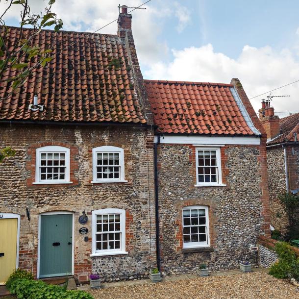 Entire cottage in Stiffkey, United Kingdom 4 guests2 bedrooms2 beds1 bath-4