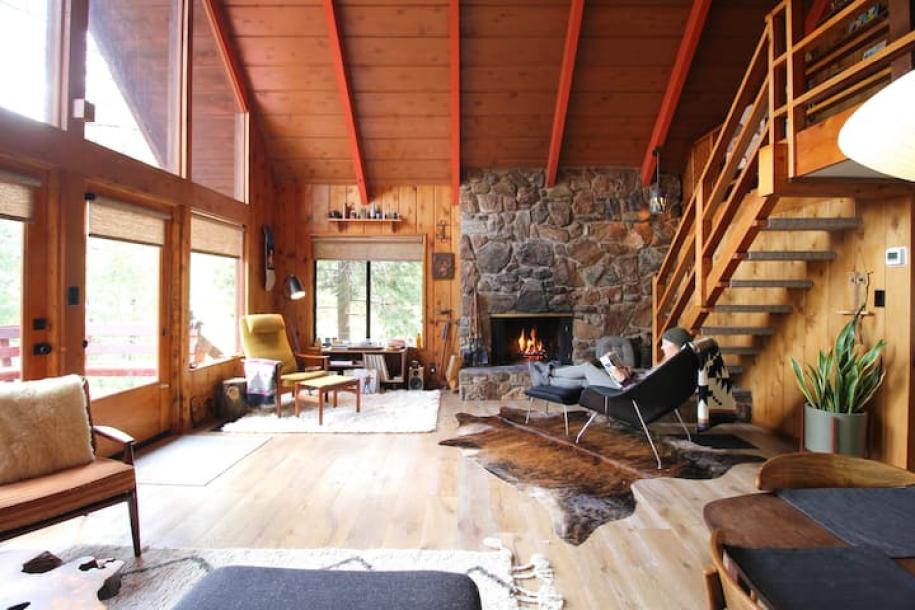 Entire cabin in Idyllwild-Pine Cove, California 4 guests2 bedrooms2 beds1.5 baths-15