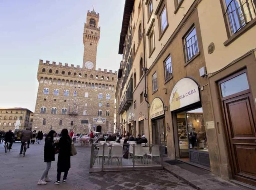 Entire condo in Florence, Italy 2 guests1 bedroom1 bed1 bath-0