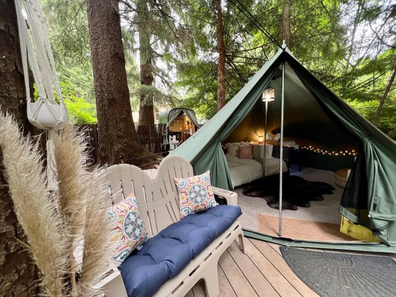 Tent in Crescent City, California 2 guests1 bedroom1 bed1 bath-0