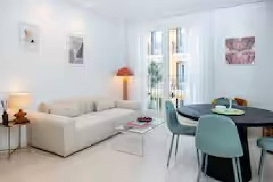 NEW. Fabulous one bedroom flat in trendy Justicia spain madrid-2