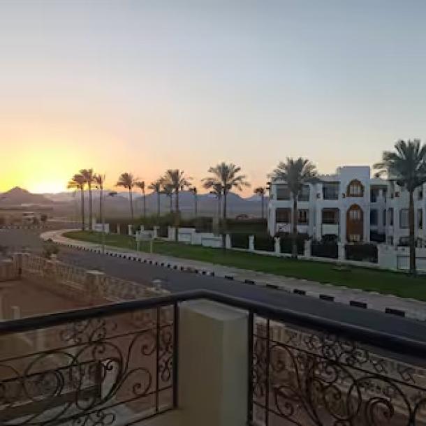 Sea View Apartment with Beach in Compound sharm egypt-3