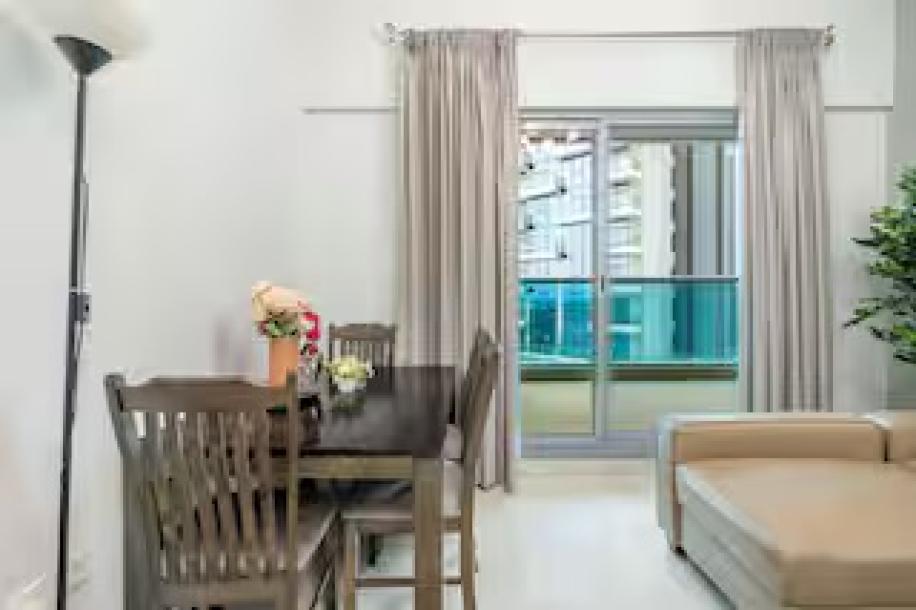 Stylish Apartment in Business Bay-0