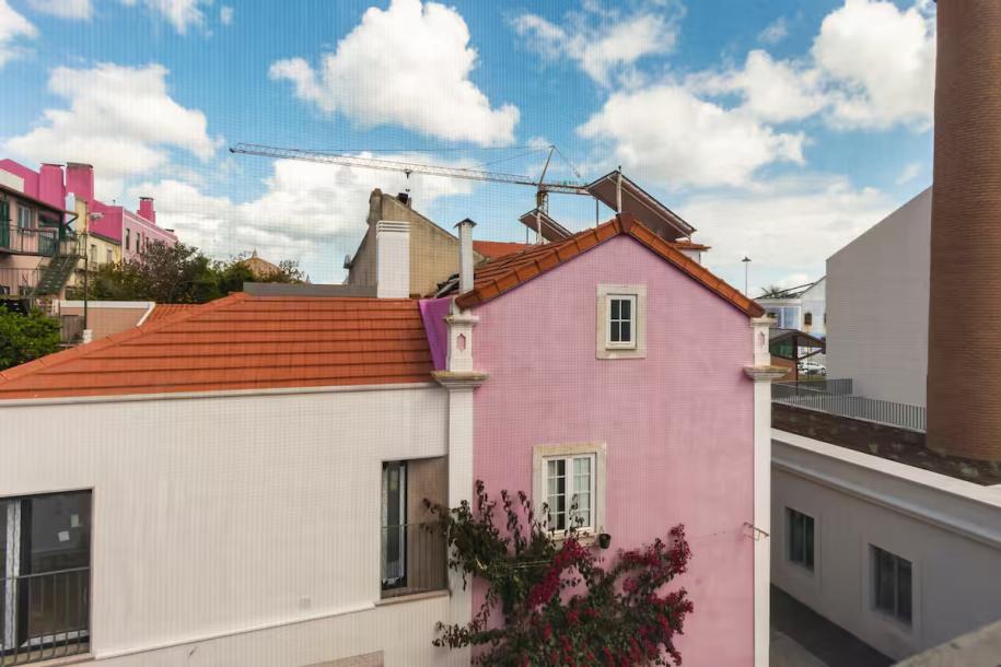 Tower of Belém one bedroom apartment  lisbon portugal-6